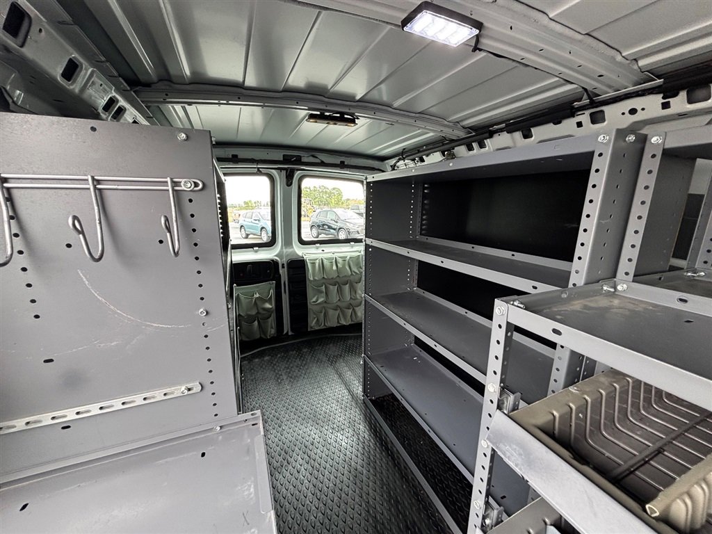 Used 2017 Chevrolet Express 2500 w/ Cold Climate Package RWD image 15