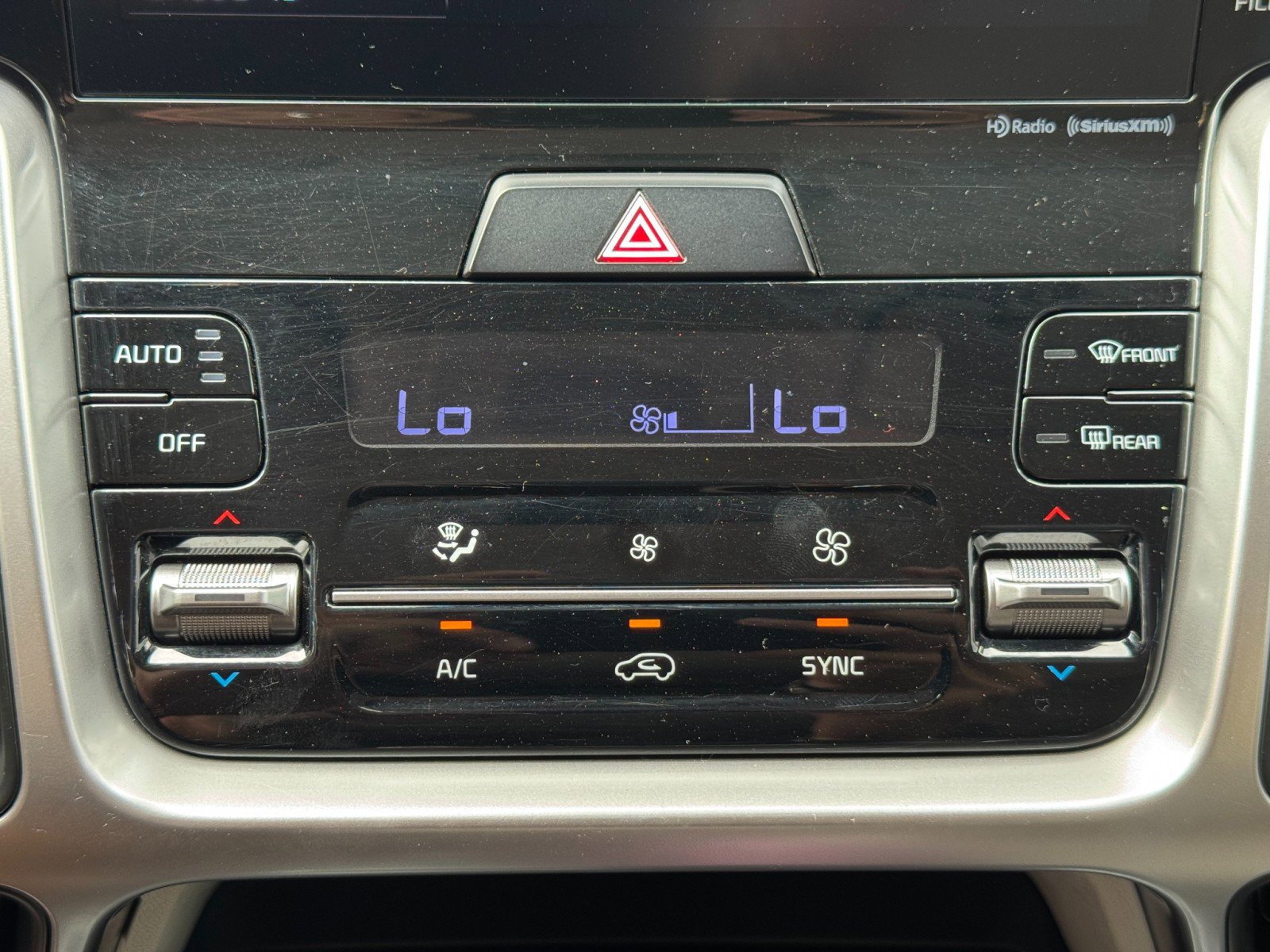 Used 2021 Kia Sorento EX AWD/4WD image 24