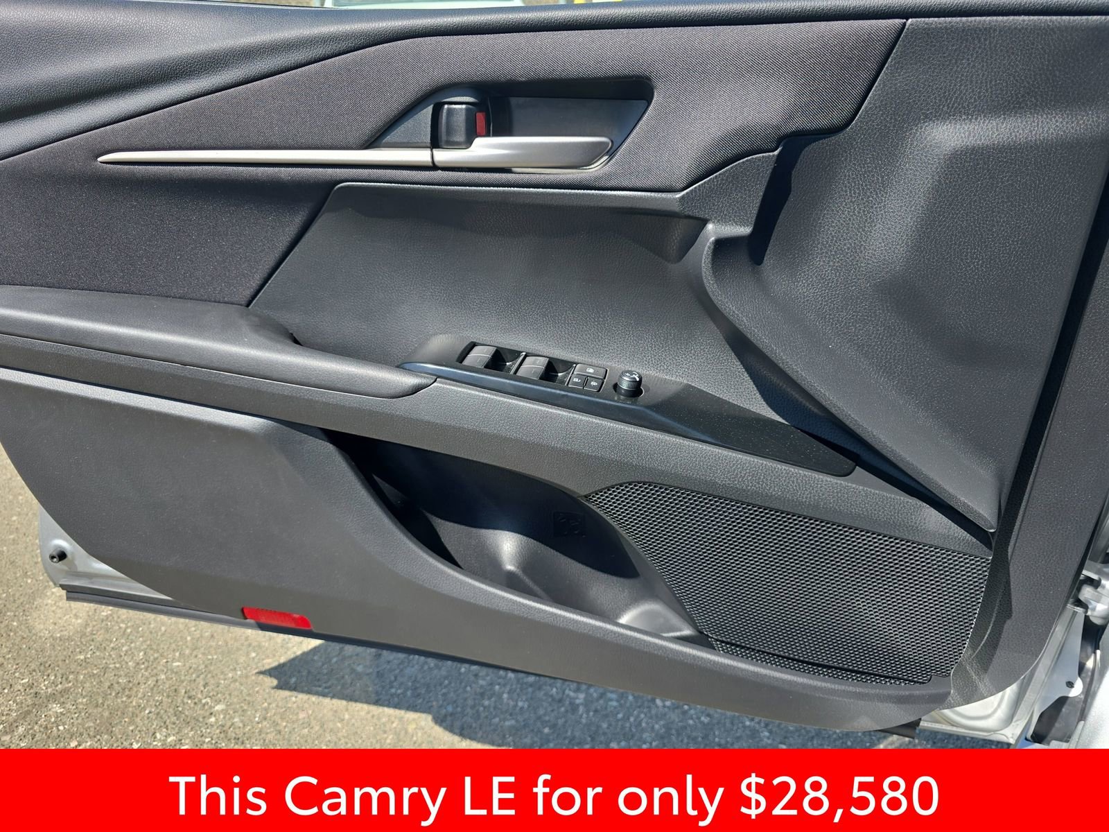 Used 2025 Toyota Camry LE w/ Convenience Package AWD/4WD image 33