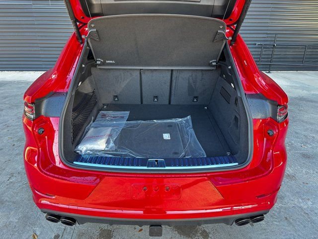 New 2026 Porsche Cayenne S image 28