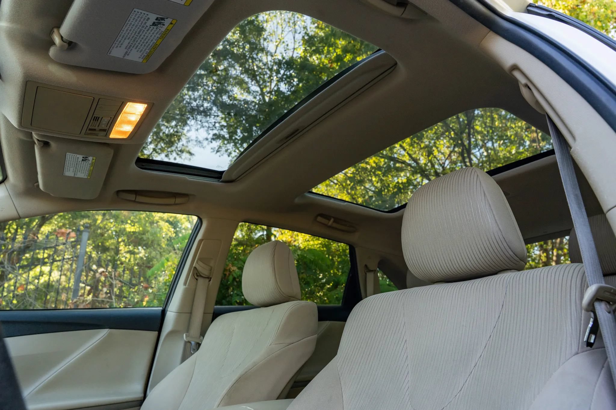 Used 2011 Toyota Venza FWD image 12