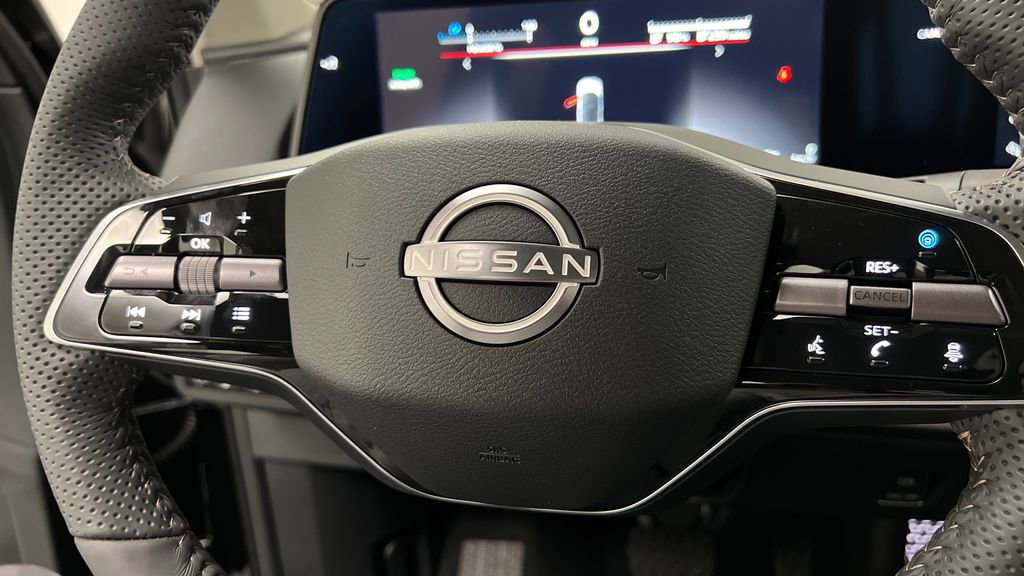 Used 2024 Nissan Ariya AWD image 15