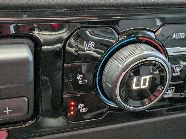 Used 2024 Chevrolet Silverado 1500 LTZ w/ Technology Package image 23