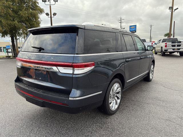 Used 2024 Lincoln Navigator L Reserve image 7