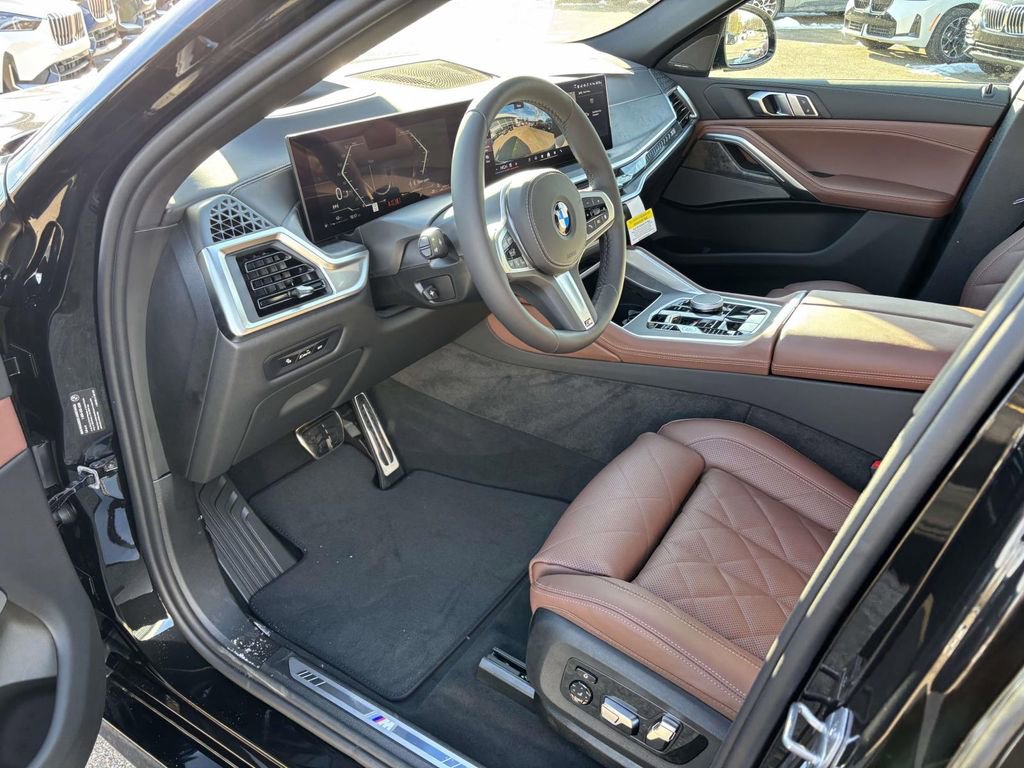 New 2026 BMW X6 xDrive40i w/ Climate Comfort Package image 25