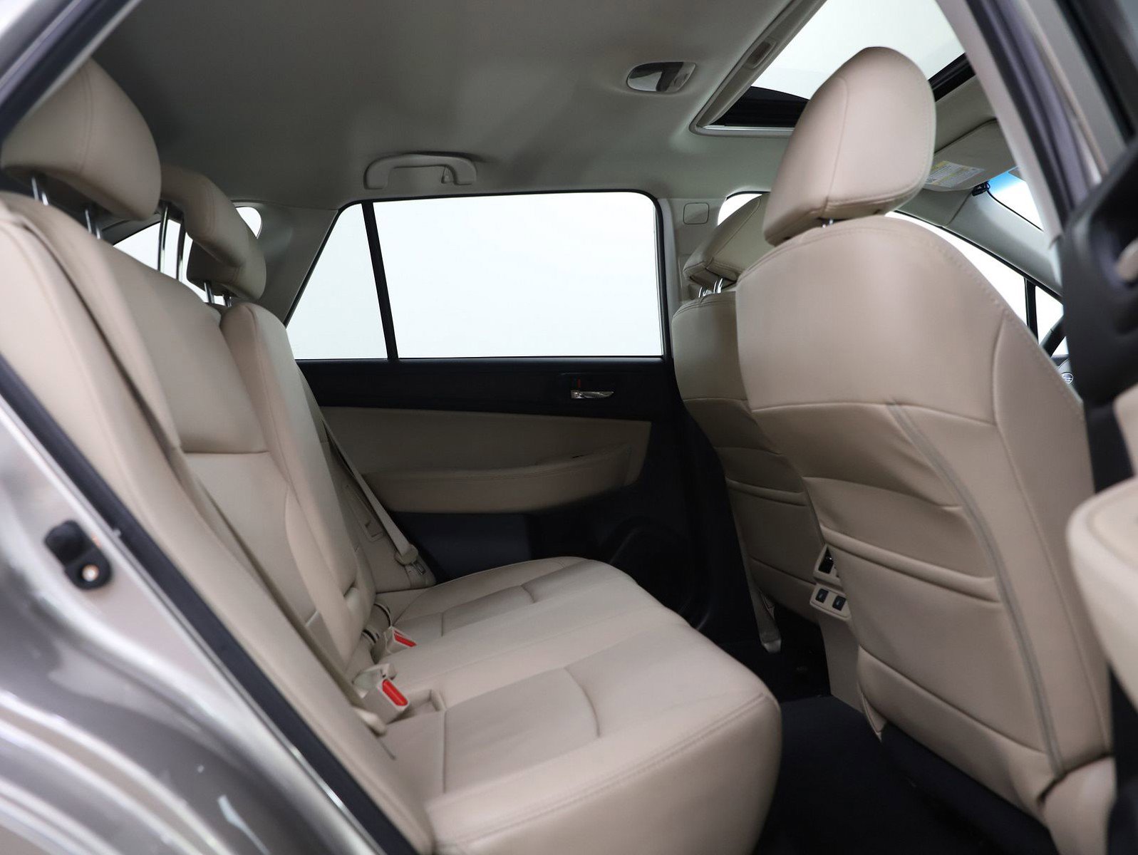 Used 2015 Subaru Outback 2.5i Limited image 13