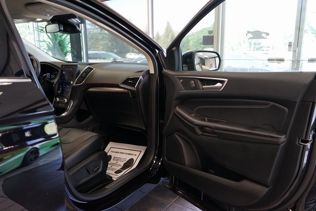 Used 2022 Ford Edge Titanium image 39