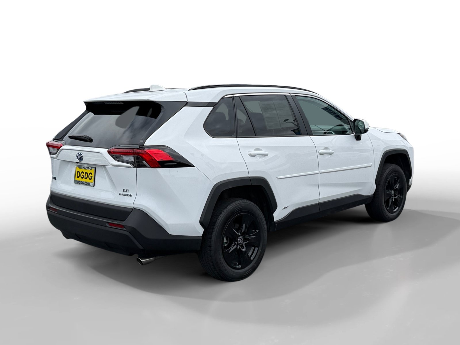Used 2024 Toyota RAV4 LE AWD/4WD image 5