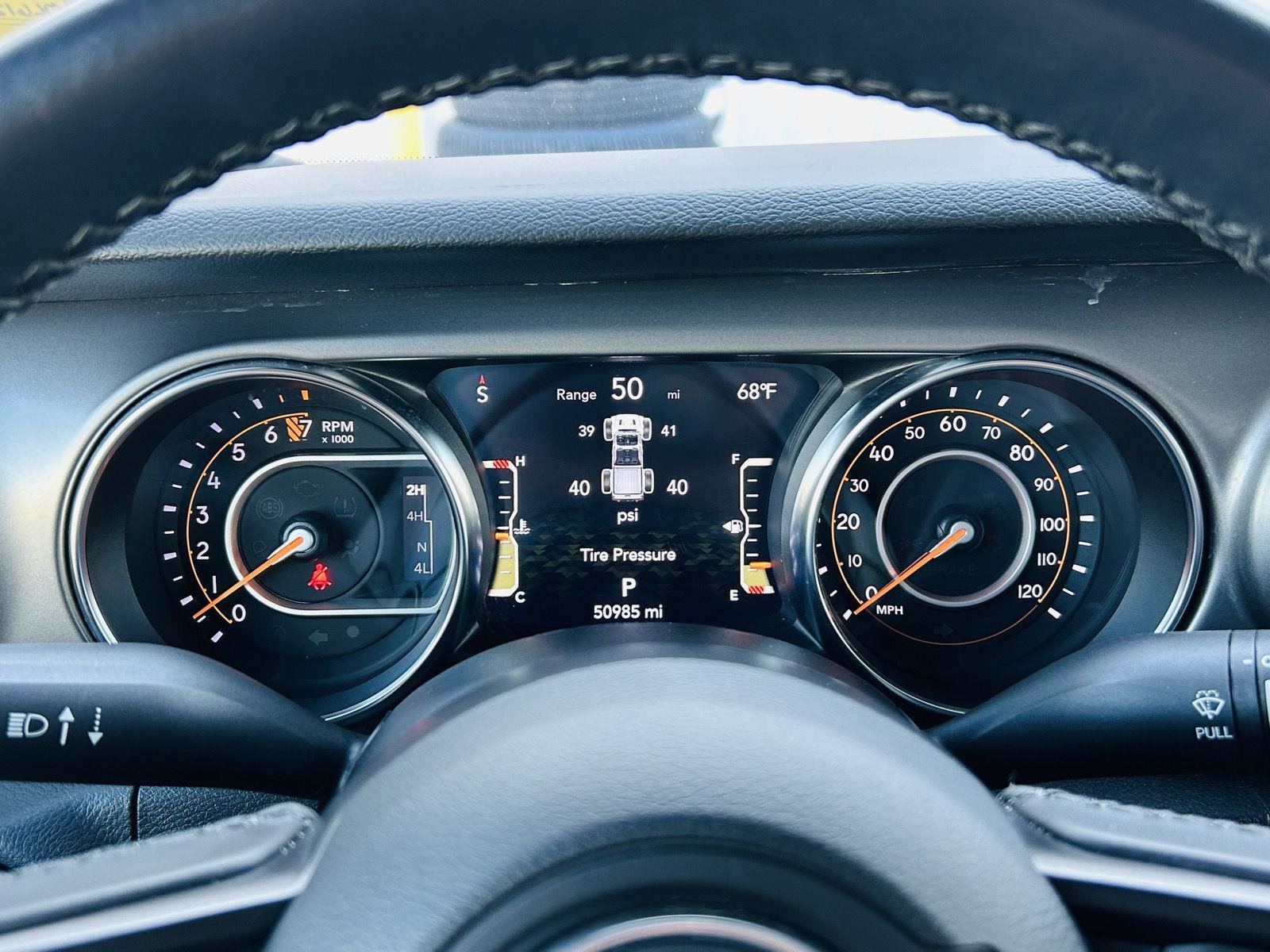 Used 2021 Jeep Gladiator Sport image 15