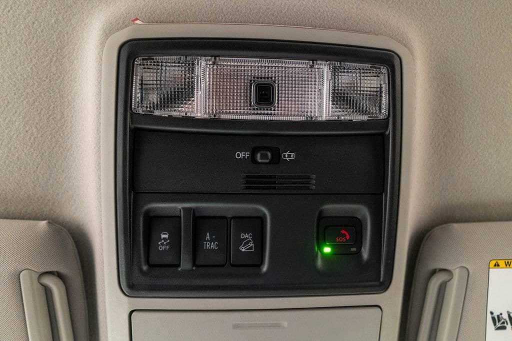 Used 2024 Toyota 4Runner SR5 AWD/4WD image 30