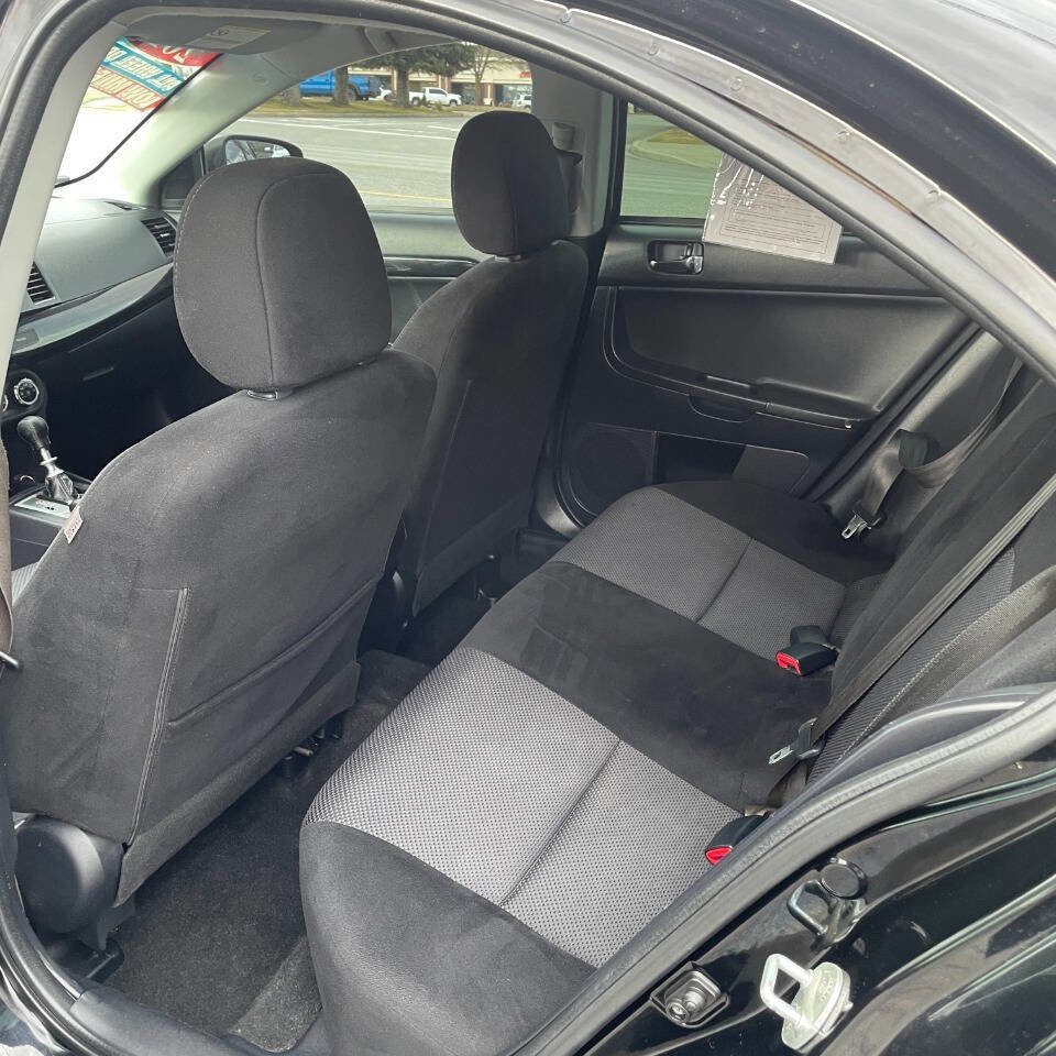 Used 2015 Mitsubishi Lancer Ralliart image 11