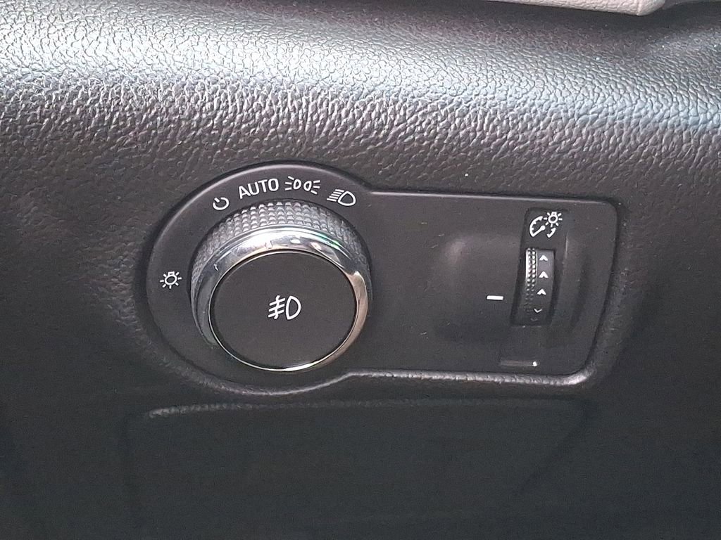 Used 2017 Buick Verano Sport Touring image 25