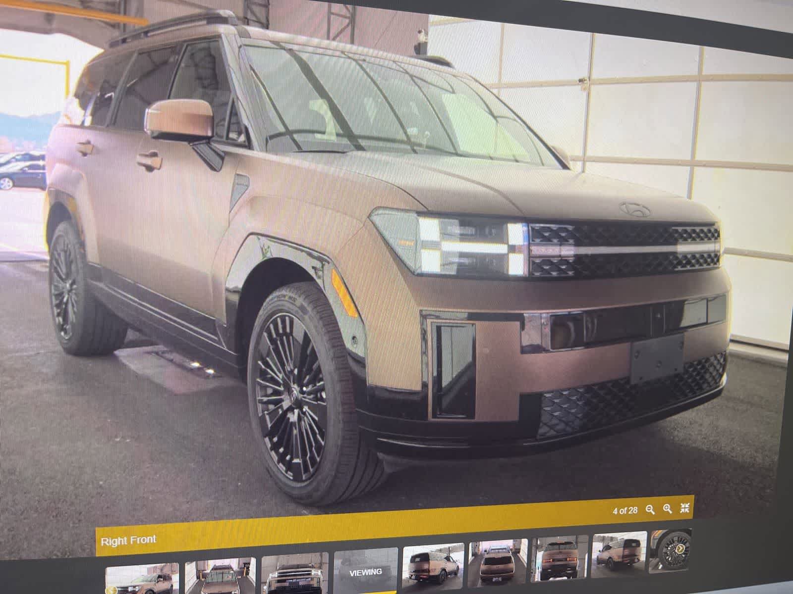 Used 2025 Hyundai Santa Fe Calligraphy AWD/4WD image 3