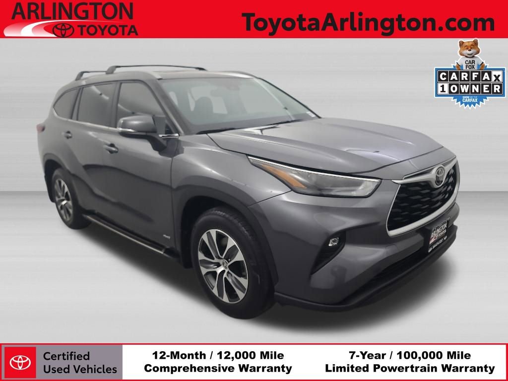 Used 2025 Toyota Highlander XLE