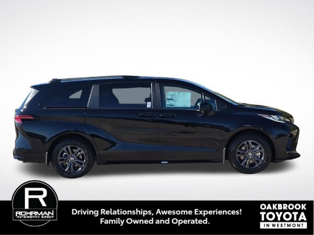 New 2026 Toyota Sienna XSE AWD/4WD image 4