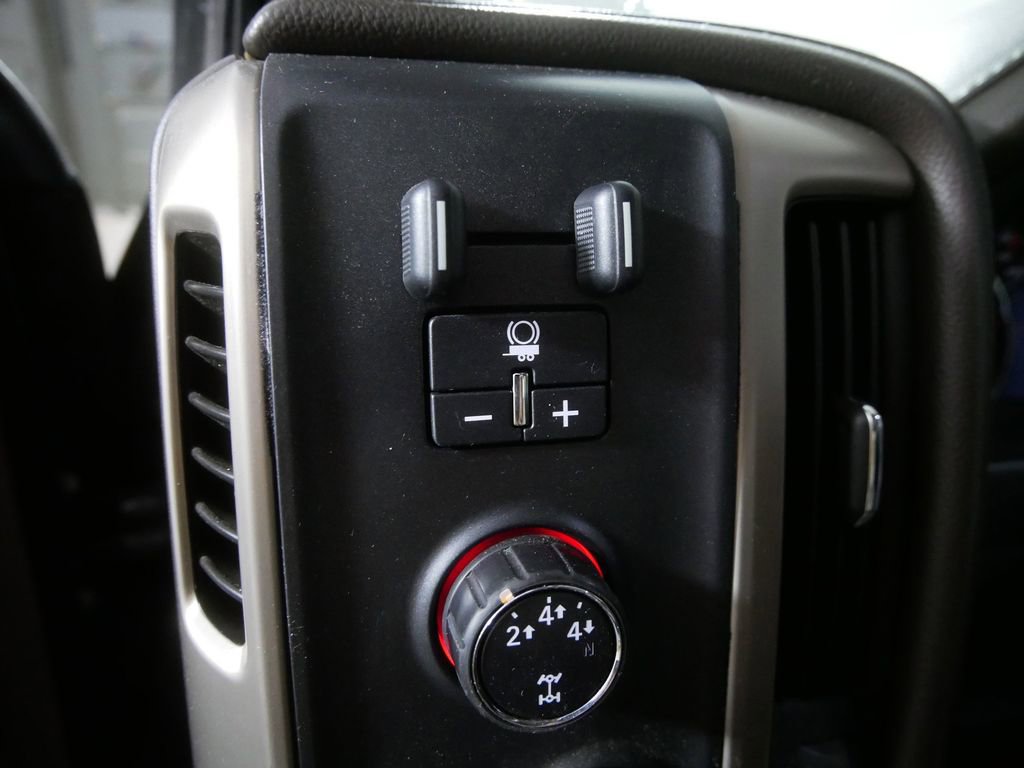 Used 2015 GMC Sierra 3500 Denali w/ Duramax Plus Package AWD/4WD image 20
