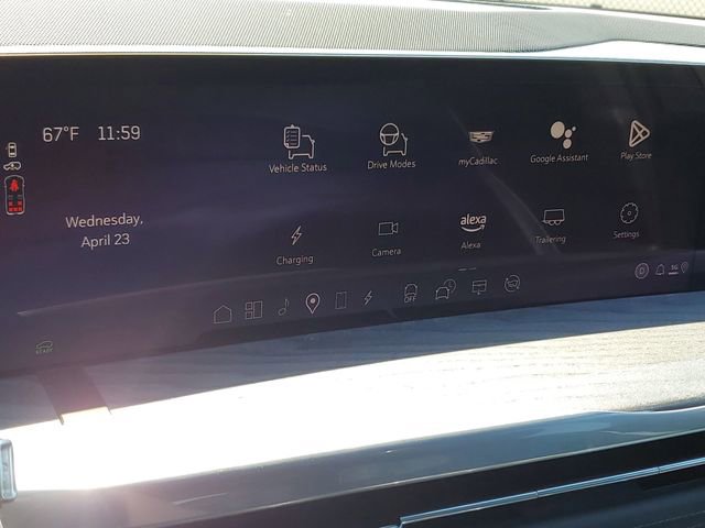 New 2025 Cadillac Escalade IQ Luxury 2 image 16