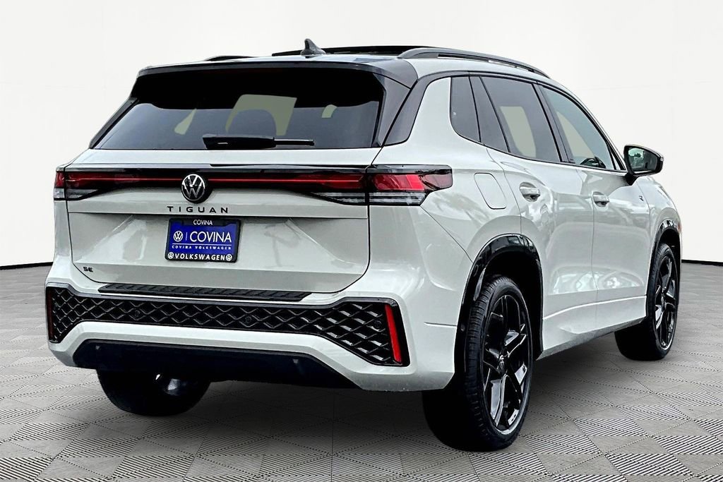 New 2026 Volkswagen Tiguan SE R-Line image 6