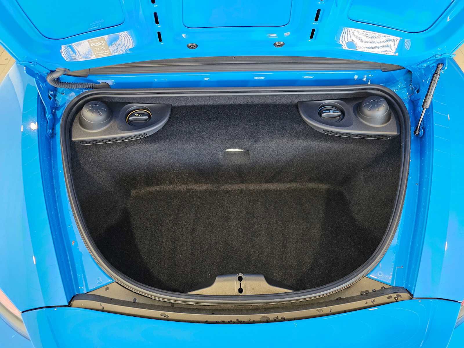 New 2025 Porsche 718 Boxster S image 19