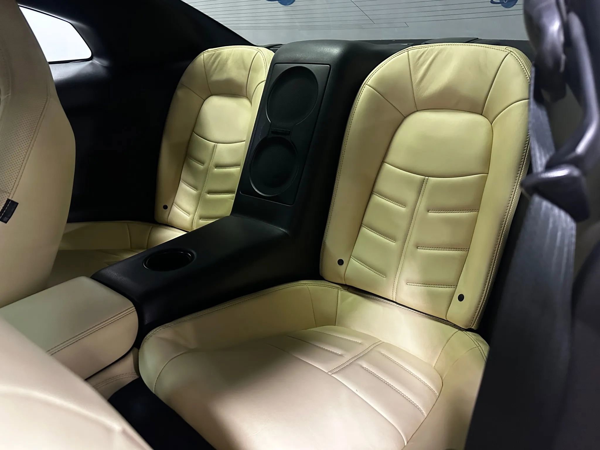 Used 2015 Nissan GT-R Premium image 11