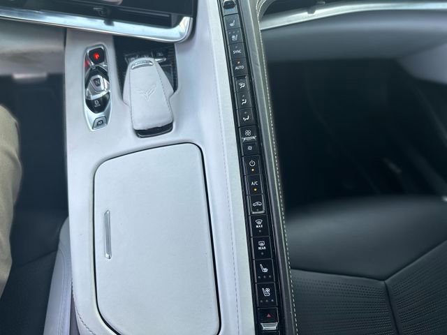 Used 2021 Chevrolet Corvette Stingray Premium Conv w/ Z51 Performance Package image 20