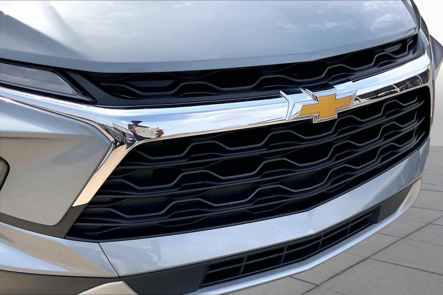 Used 2024 Chevrolet Blazer LT w/ Convenience Package FWD image 29