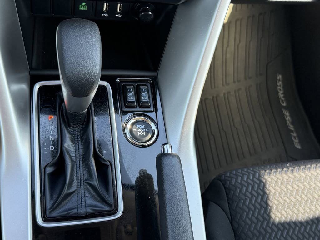 Used 2025 Mitsubishi Eclipse Cross AWD image 26