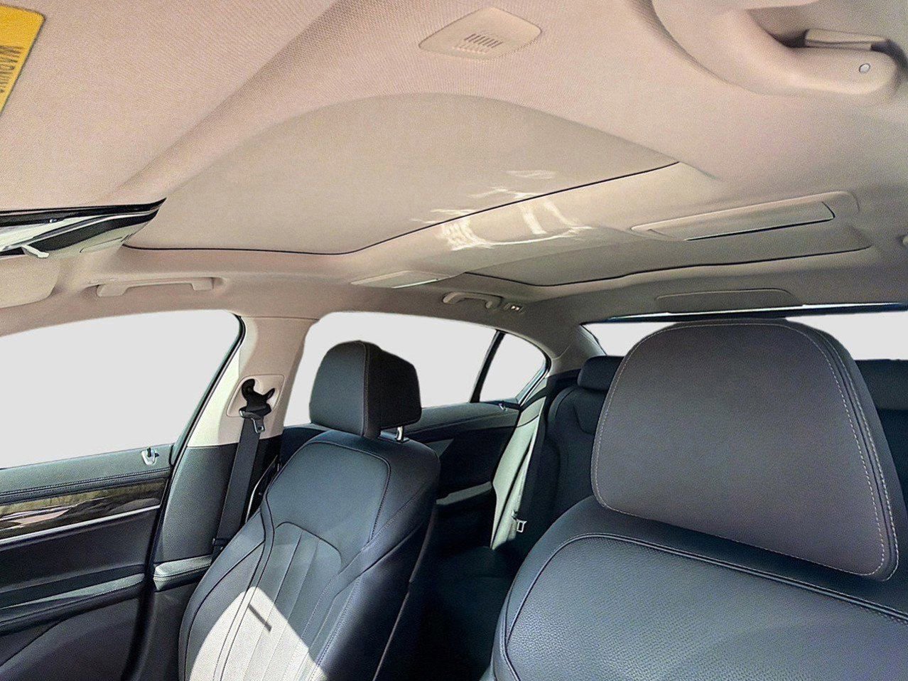 Used 2020 BMW 740i image 27