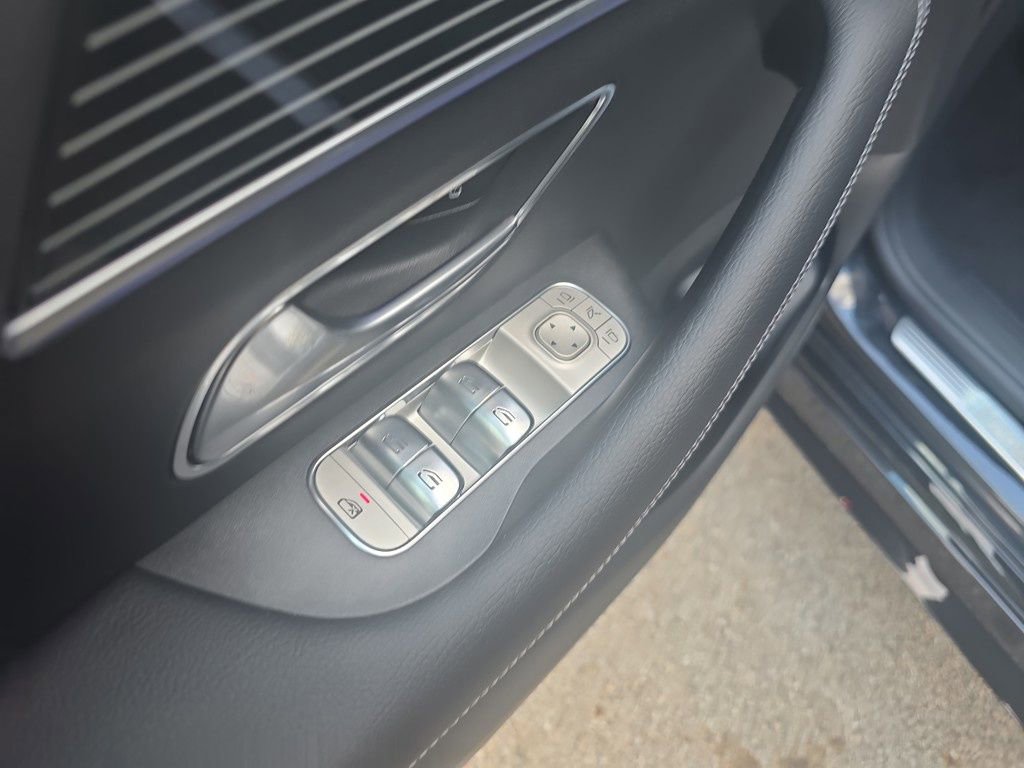 New 2026 Mercedes-Benz GLE 450 4MATIC image 11