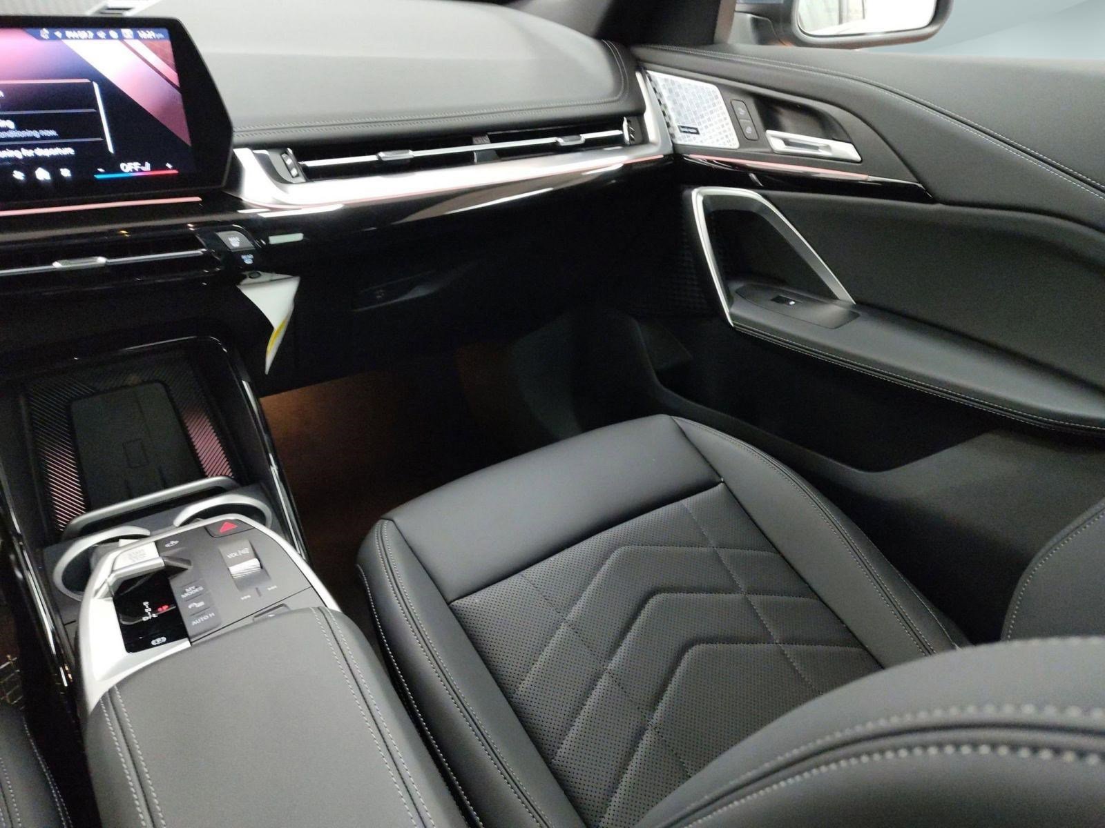 Used 2025 BMW X1 xDrive28i w/ Convenience Package image 23