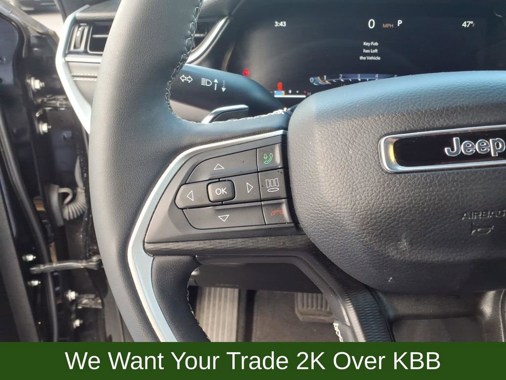 Used 2024 Jeep Grand Cherokee L Altitude image 30