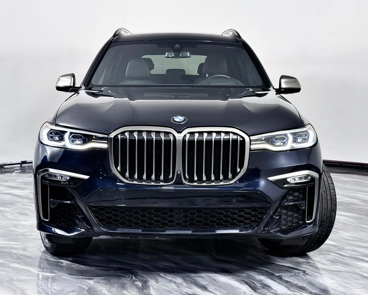 Used 2022 BMW X7 M50i w/ Cold Weather Package AWD/4WD image 7
