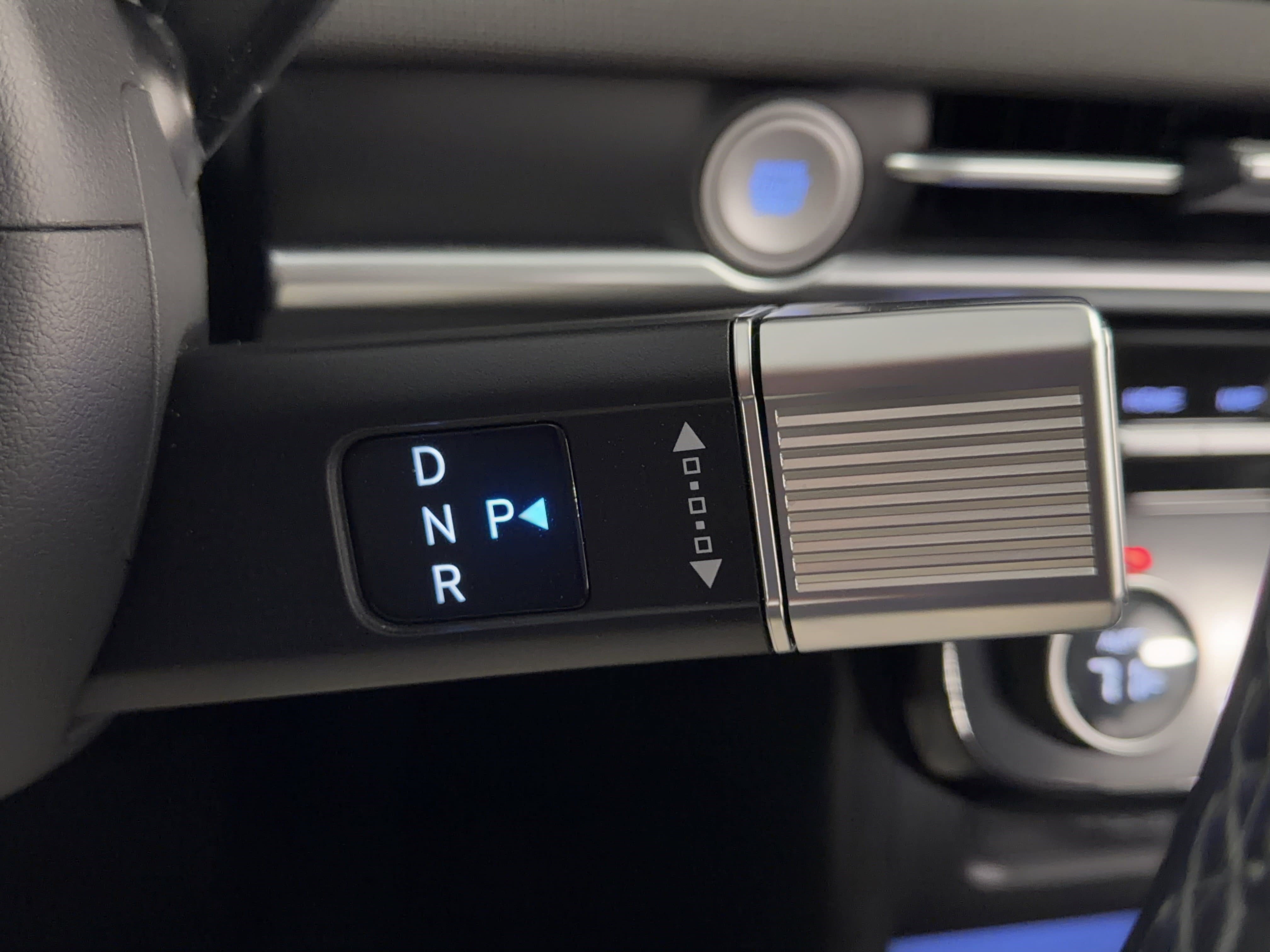 Used 2025 Hyundai Tucson Limited image 25