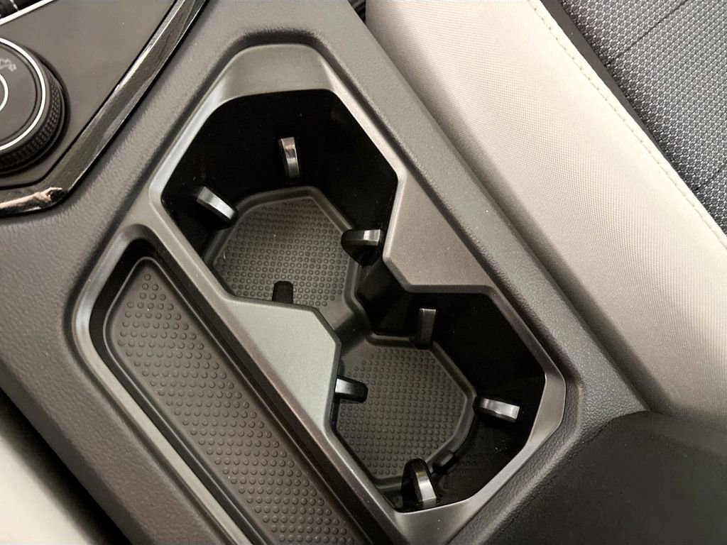 New 2026 Volkswagen Taos S image 15