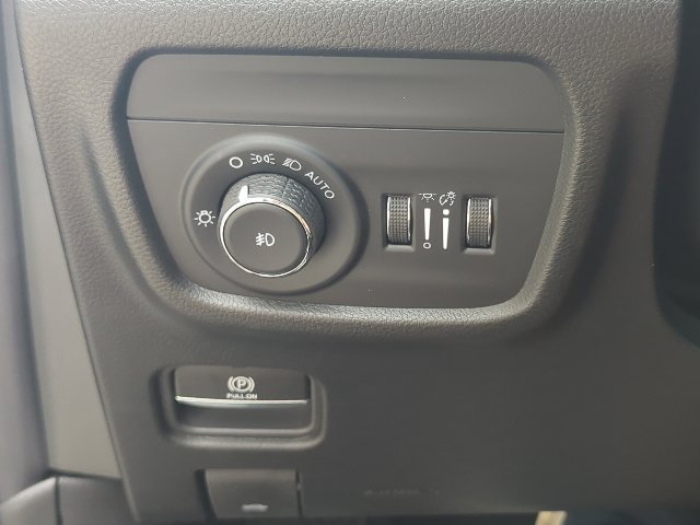 New 2027 Jeep Grand Cherokee Limited AWD/4WD image 21