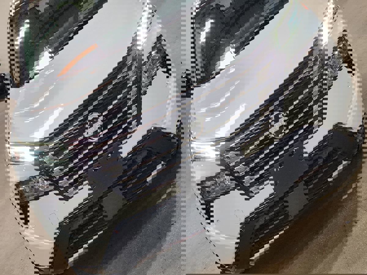 Used 2024 Nissan Rogue Platinum w/ Platinum Premium Package image 19