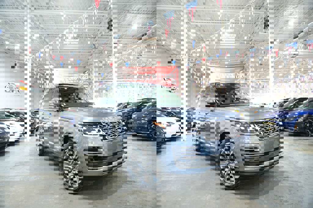 Used 2018 Land Rover Range Rover Long Wheelbase Supercharged image 2