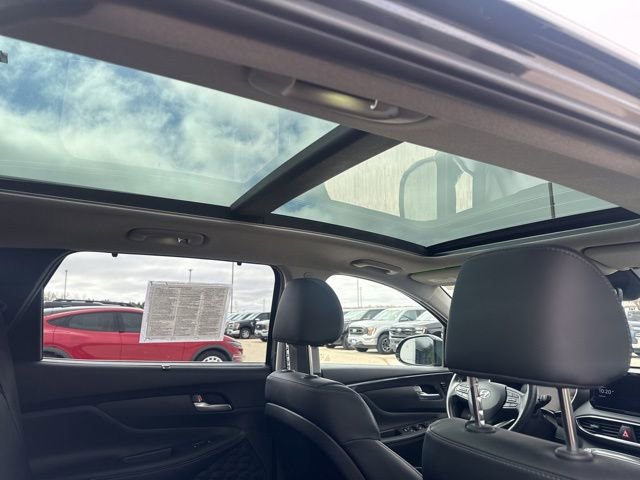 Used 2023 Hyundai Santa Fe Limited AWD/4WD image 17