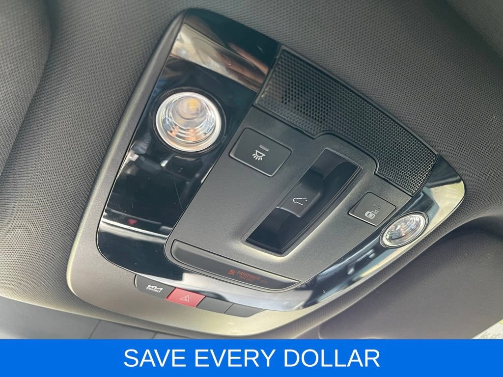 Used 2025 Kia K5 GT FWD image 21