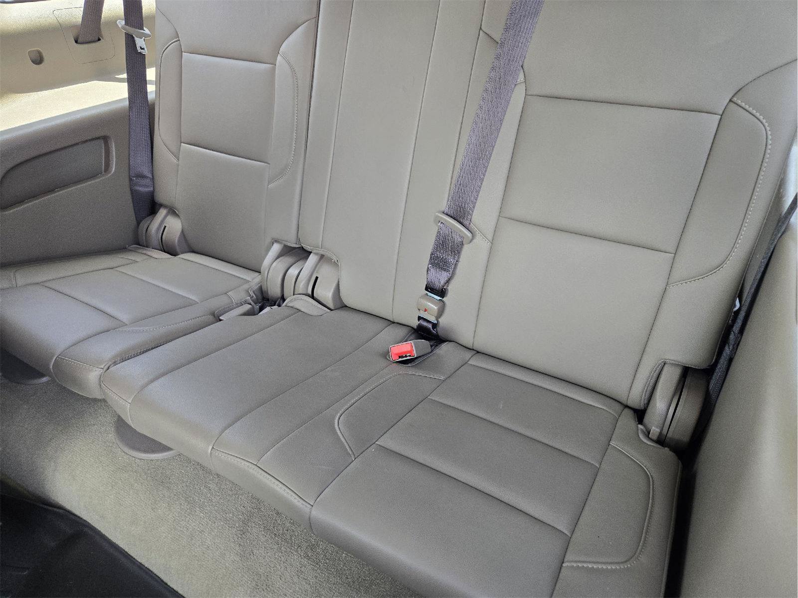 Used 2018 Chevrolet Suburban LT w/ Max Trailering Package RWD image 29