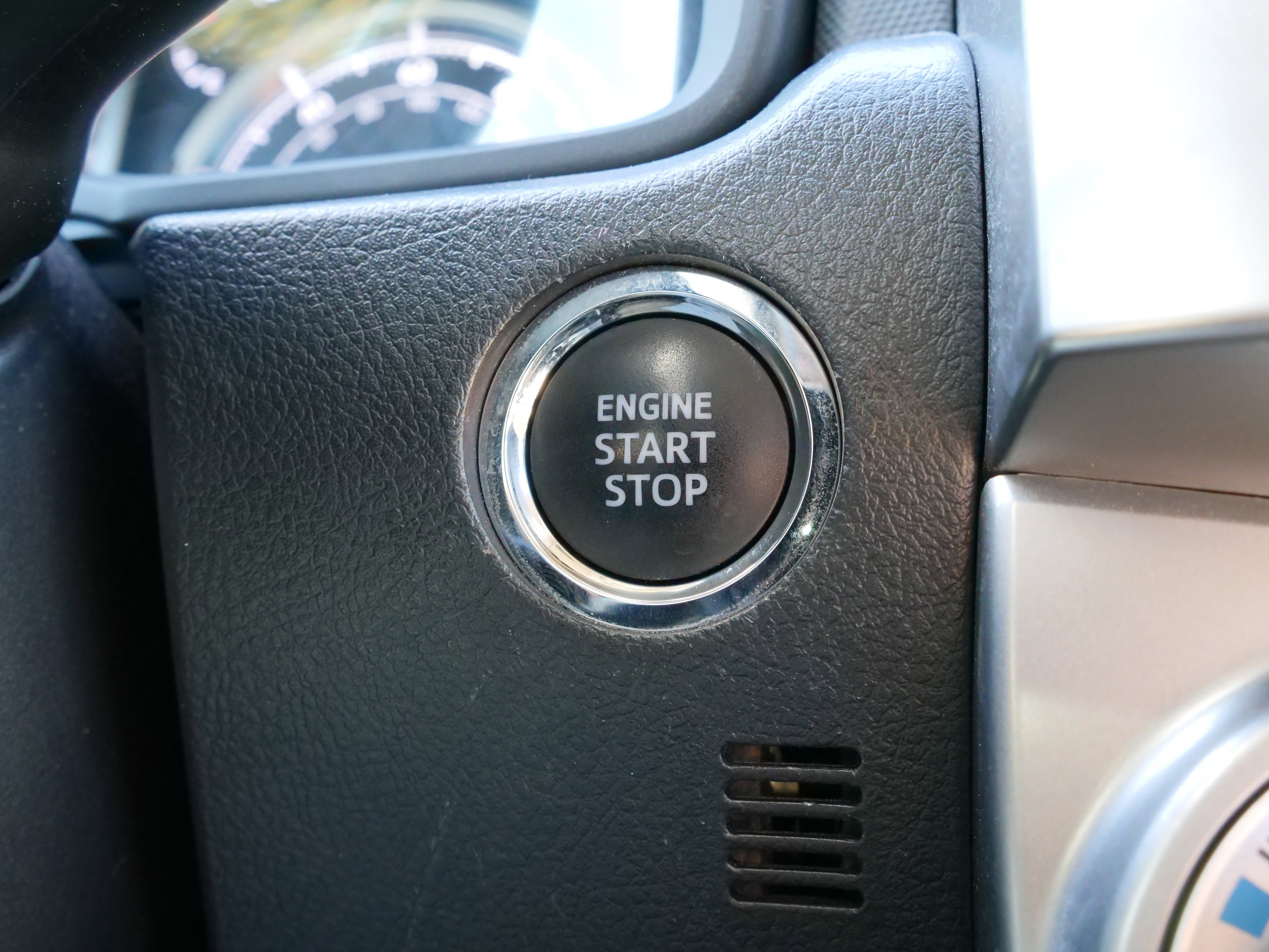 Used 2022 Toyota 4Runner Limited image 25