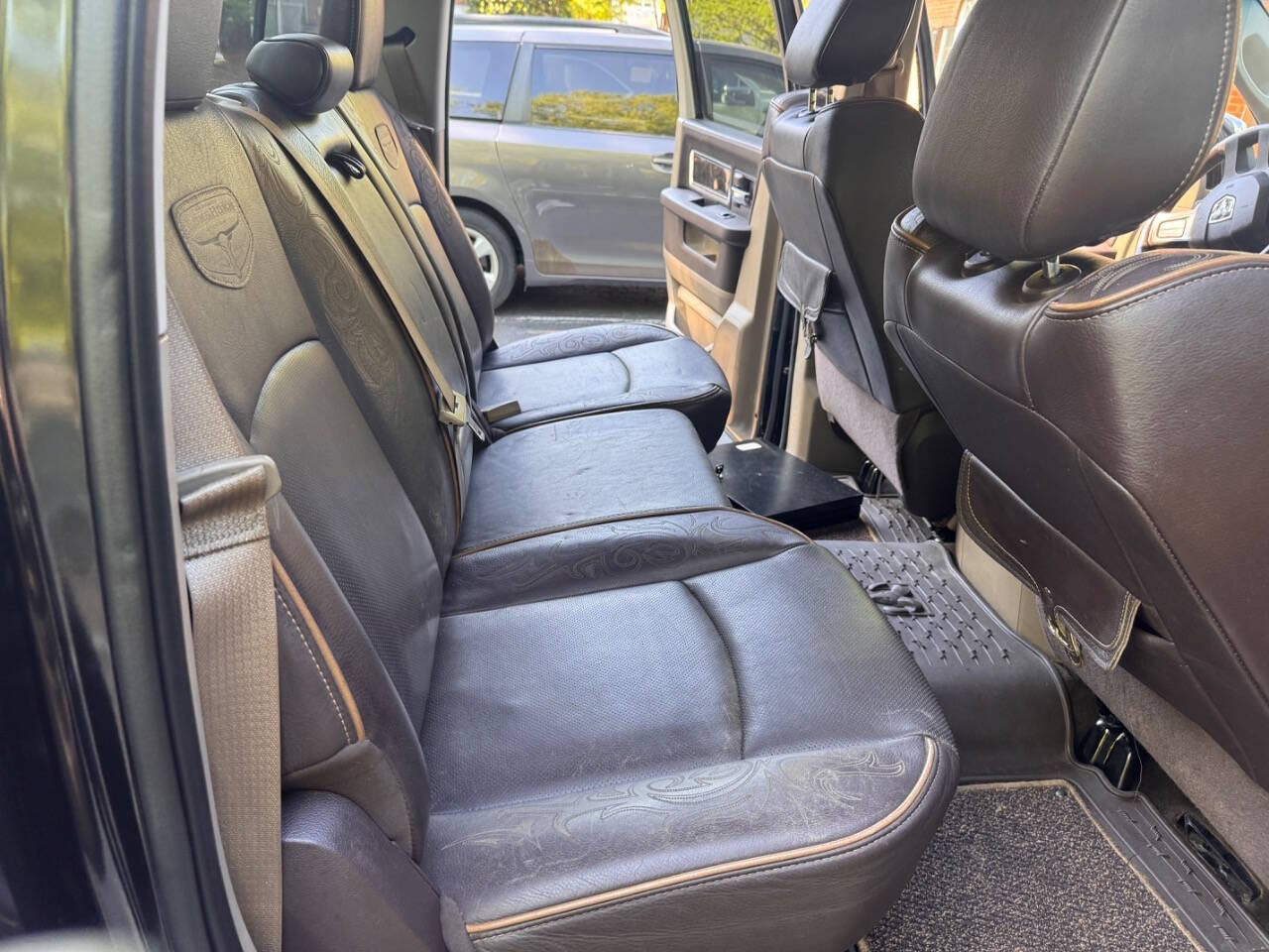 Used 2011 RAM 1500 Laramie Longhorn AWD/4WD image 30