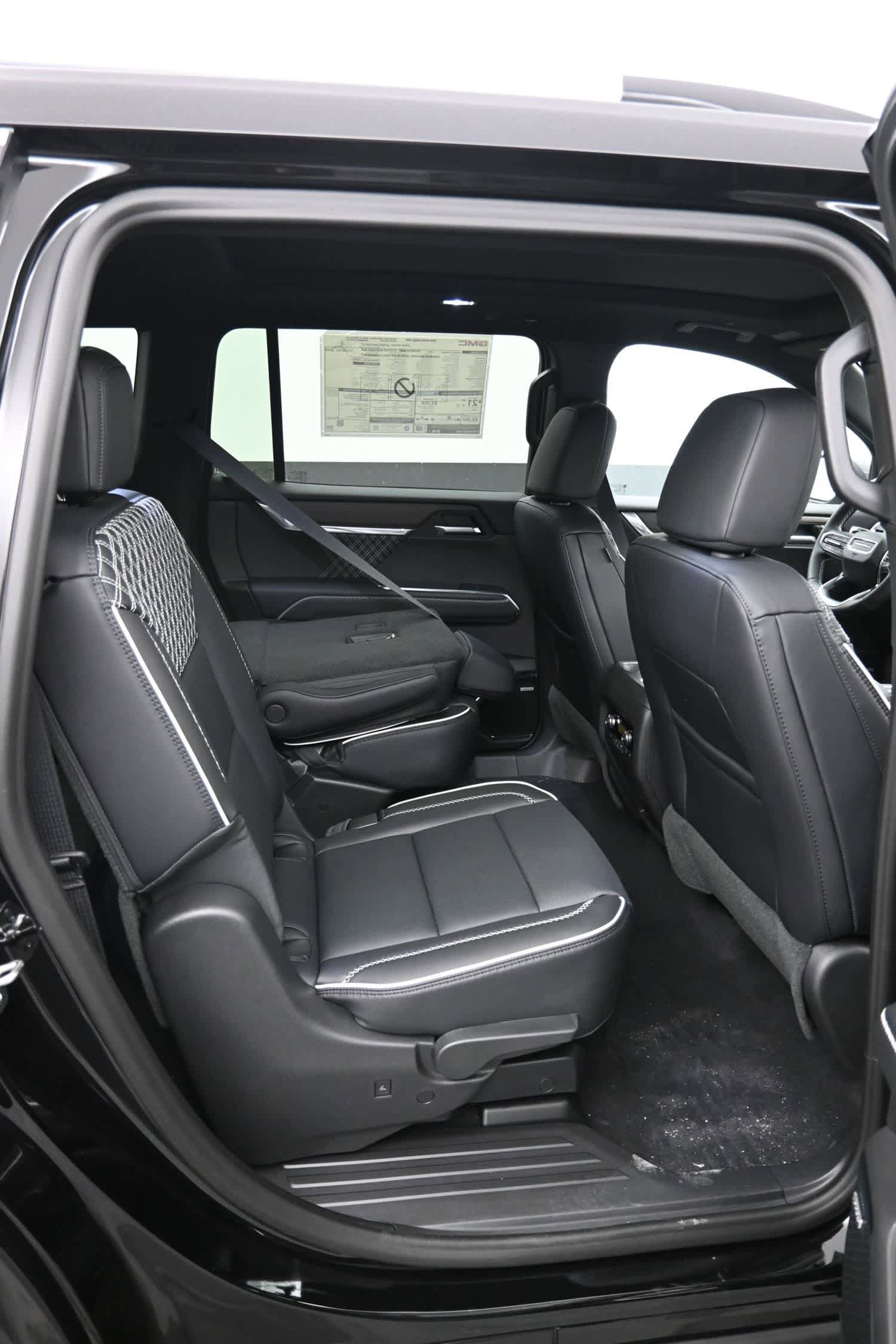 New 2026 GMC Acadia Denali w/ Super Cruise Package AWD/4WD image 12