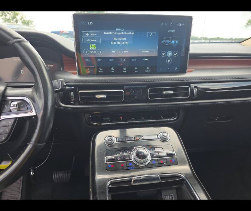Used 2022 Lincoln Nautilus Reserve AWD/4WD image 6