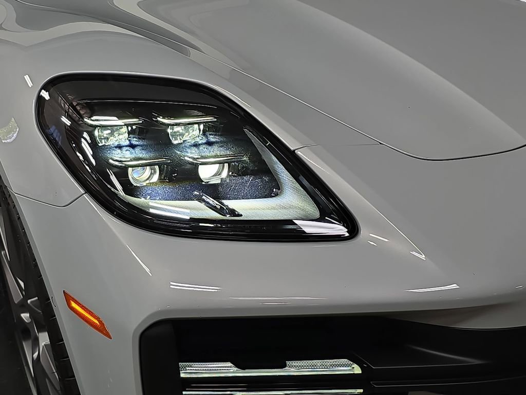 Certified 2024 Porsche Panamera image 12