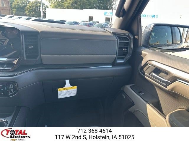 New 2026 Chevrolet Silverado 1500 ZR2 w/ Dark Appearance Package AWD/4WD image 32