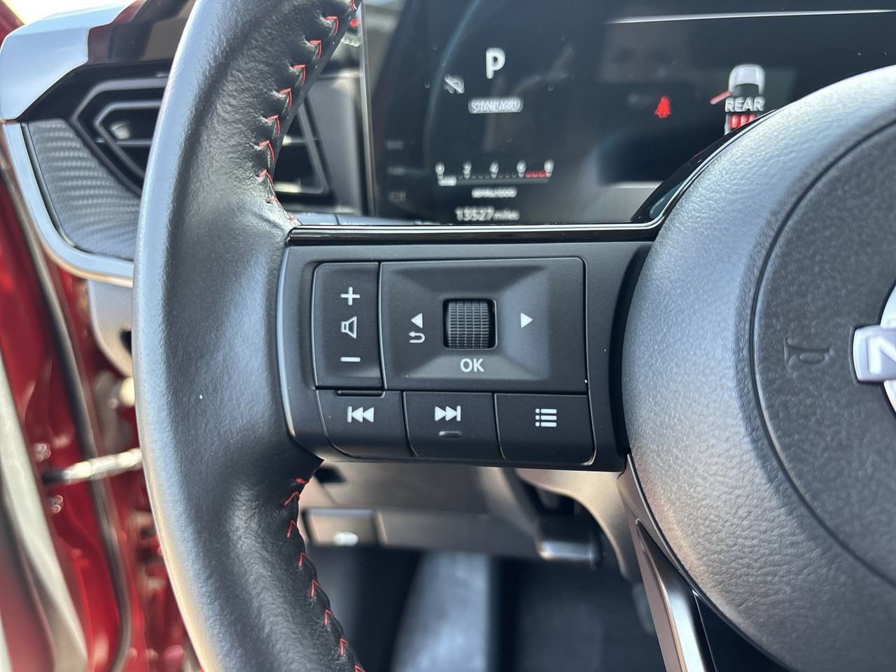 Used 2025 Nissan Kicks SR FWD image 20
