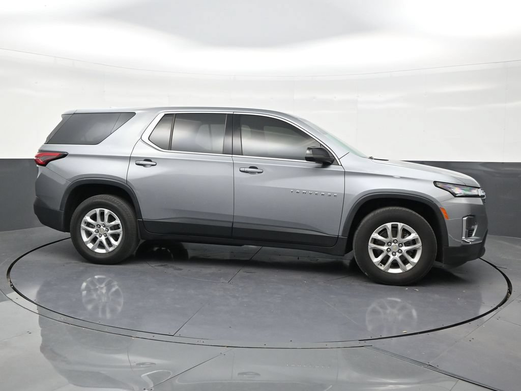 Used 2023 Chevrolet Traverse LS FWD image 6