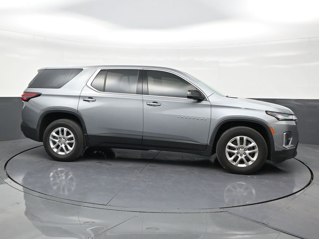 Used 2023 Chevrolet Traverse LS FWD image 6