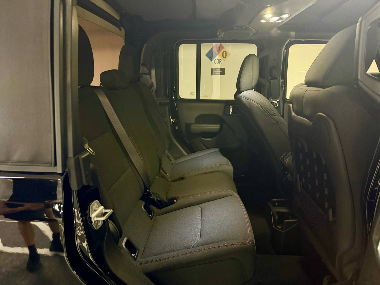Used 2022 Jeep Gladiator Rubicon w/ Cold Weather Group image 30